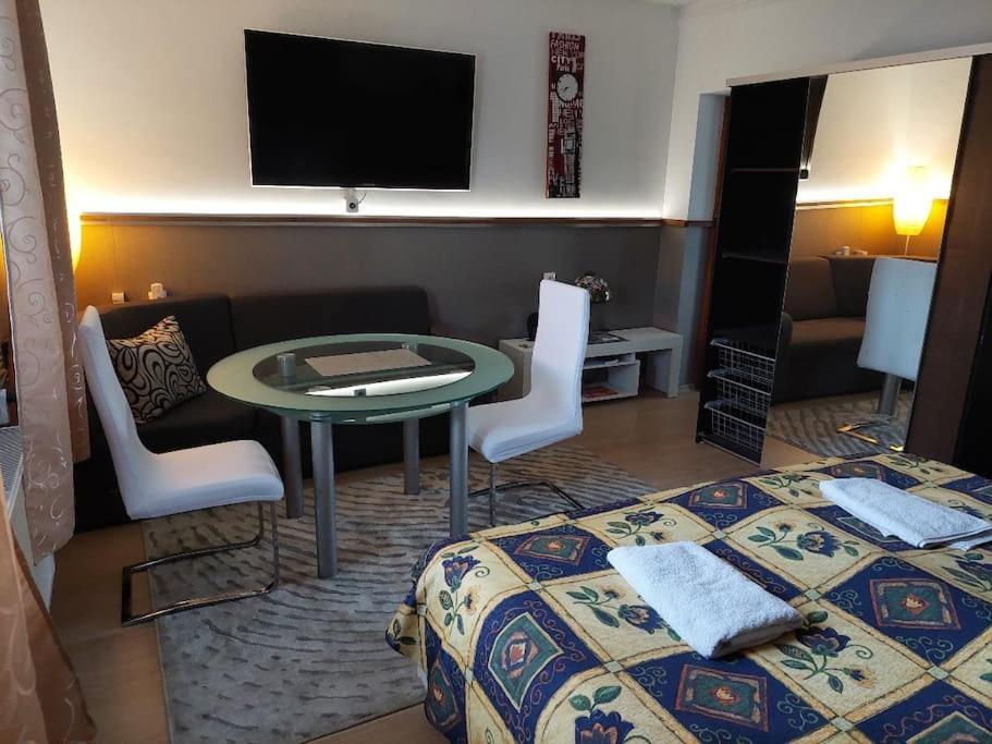 Ujszeged Apartman Екстериор снимка