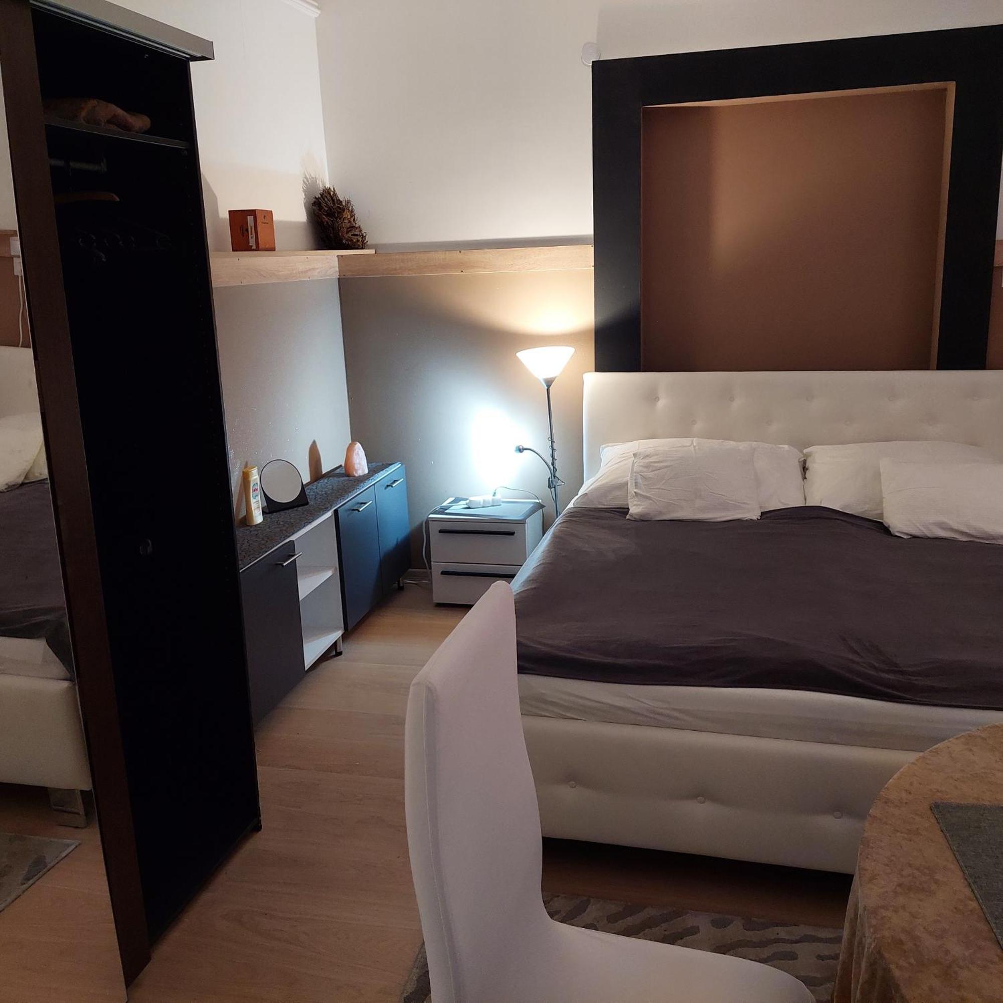 Ujszeged Apartman Екстериор снимка