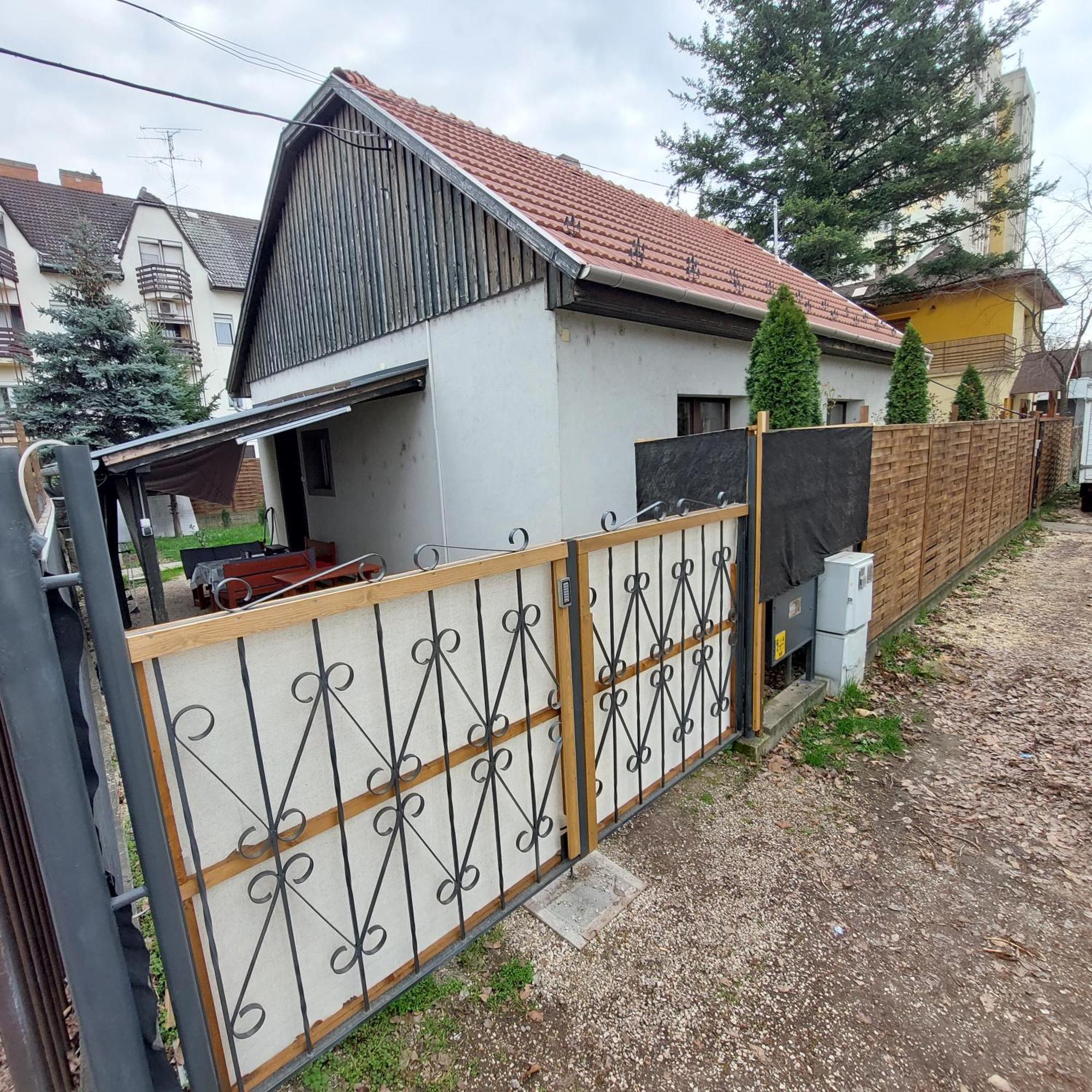 Ujszeged Apartman Екстериор снимка
