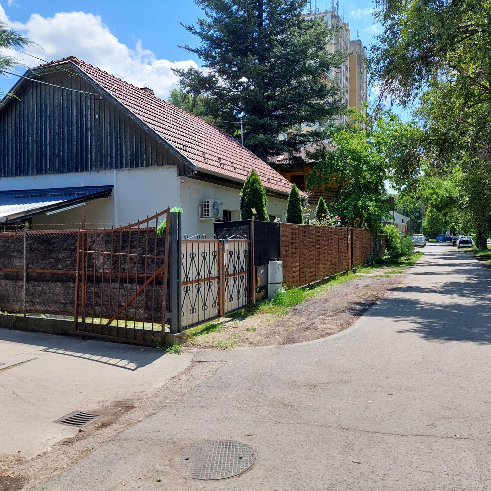 Ujszeged Apartman Екстериор снимка